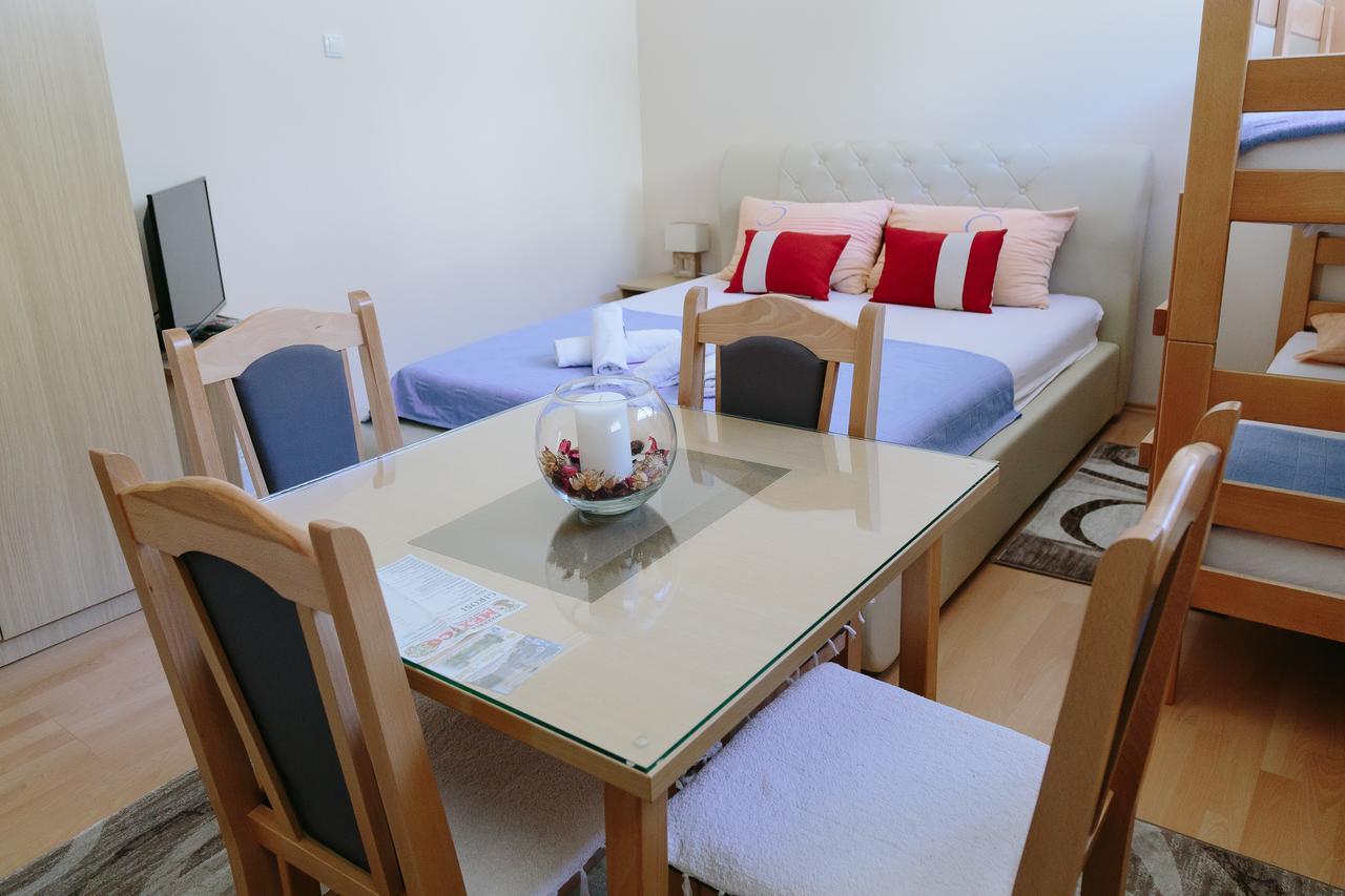 טרביניה Sun City Apartments מראה חיצוני תמונה